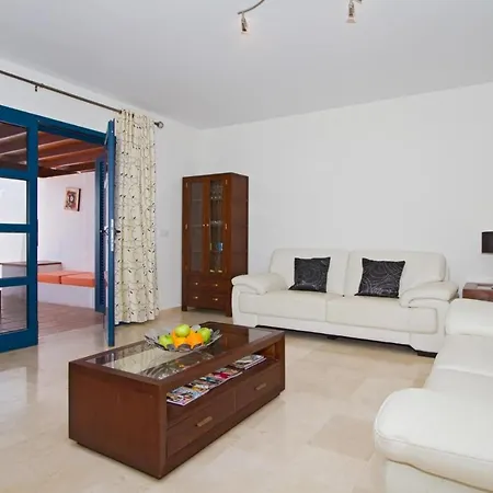 Papagayo Villa